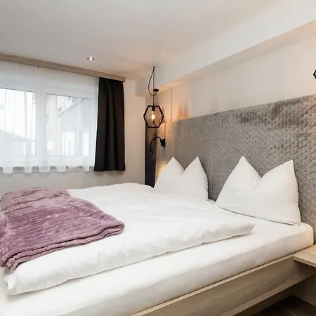 Grauzone App Nr 1 Cozy * Grossarl