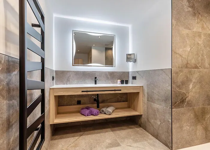 Grauzone App Nr 1 Cozy * غروسارل